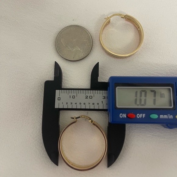 Solid 10k Gold Hoop Earrings - Picture 8 of 8